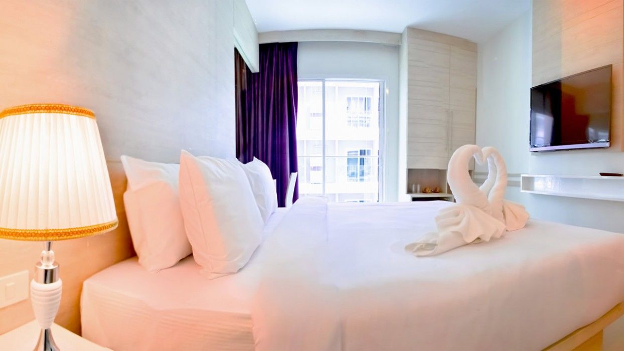 Mirage Express Patong Phuket Hotel Exterior foto
